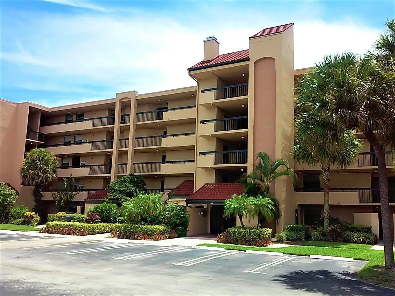 2 bedroom 2 bath Residential Lease for rent at 950 Egret Circle # 5307, Delray Beach FL 33444