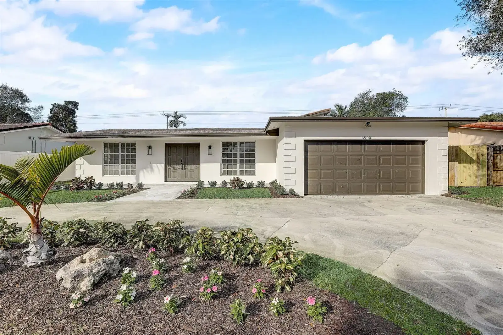 5 bedroom 3 bath Residential for sale at 3900 N 45th Avenue, Hollywood FL 33021