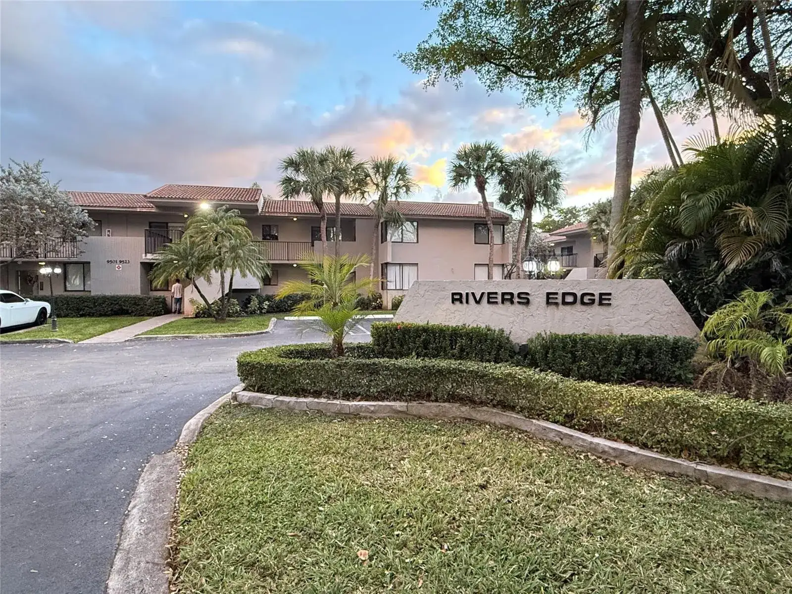 2 bedroom 2 bath Residential for sale at 9505 SW 1st Court # 9505, Coral Springs FL 33071