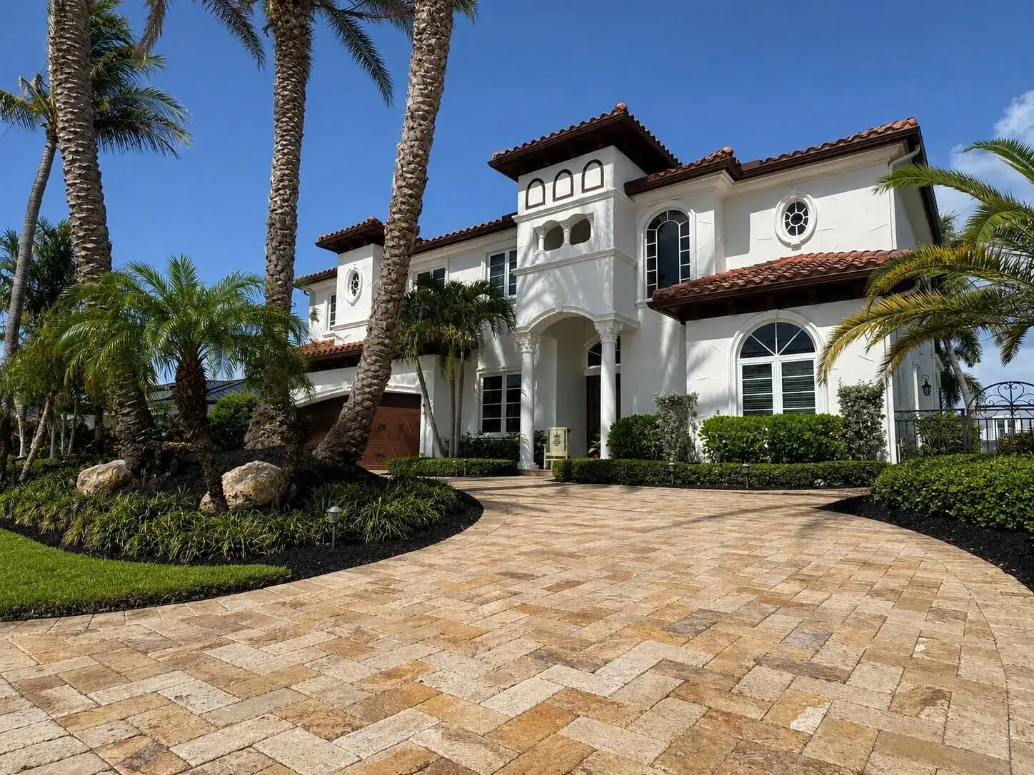 6 bedroom 4 bath Residential for sale at 4431 NE 24th Avenue, Lighthouse Point FL 33064