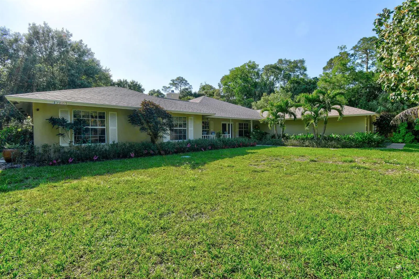 5 bedroom 3 bath Residential for sale at 17861 Winterhawk Trail, FL 33478