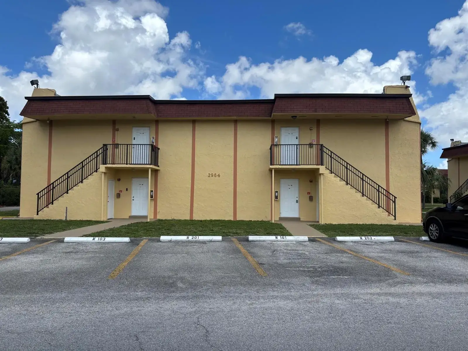 1 bedroom 1 bath Residential for sale at 2964 NW 55th Avenue # 1d, Lauderhill FL 33313