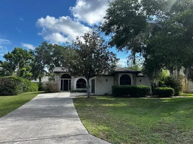 3 bedroom 2 bath Residential for sale at 108 Greentree Lane, FL 34797