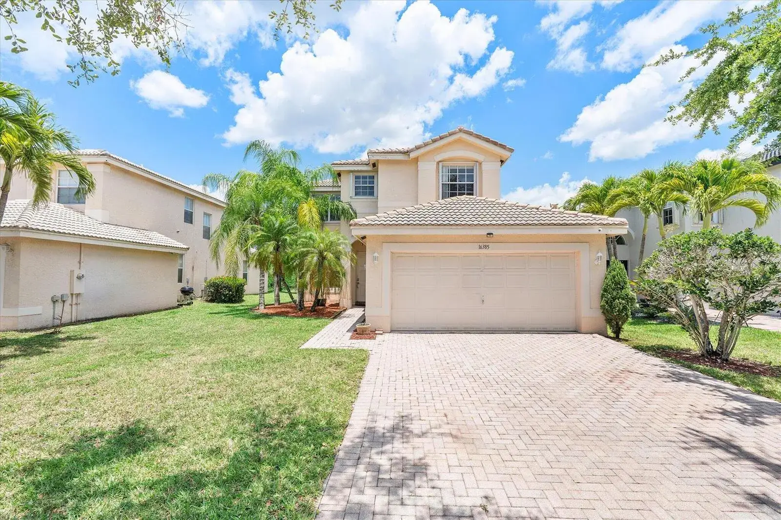 4 bedroom 3 bath Residential for sale at 16385 SW 27th Street, Miramar FL 33027