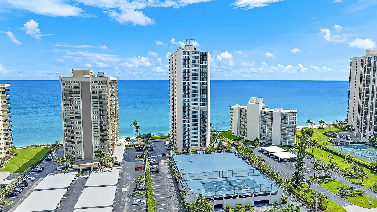 2 bedroom 2 bath Residential Lease for rent at 5420 N Ocean Drive # 305, Singer Island FL 33404