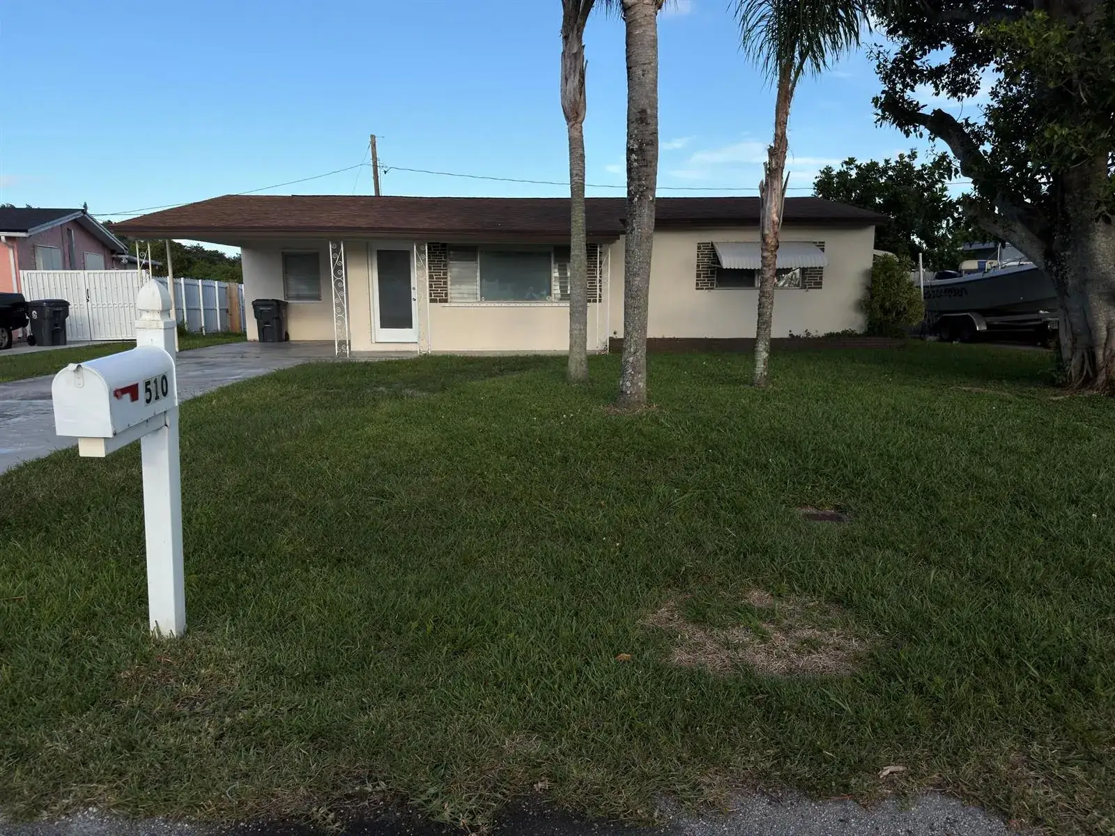 3 bedroom 1 bath Residential for sale at 510 Elizabeth Road, Lake Worth FL 33461