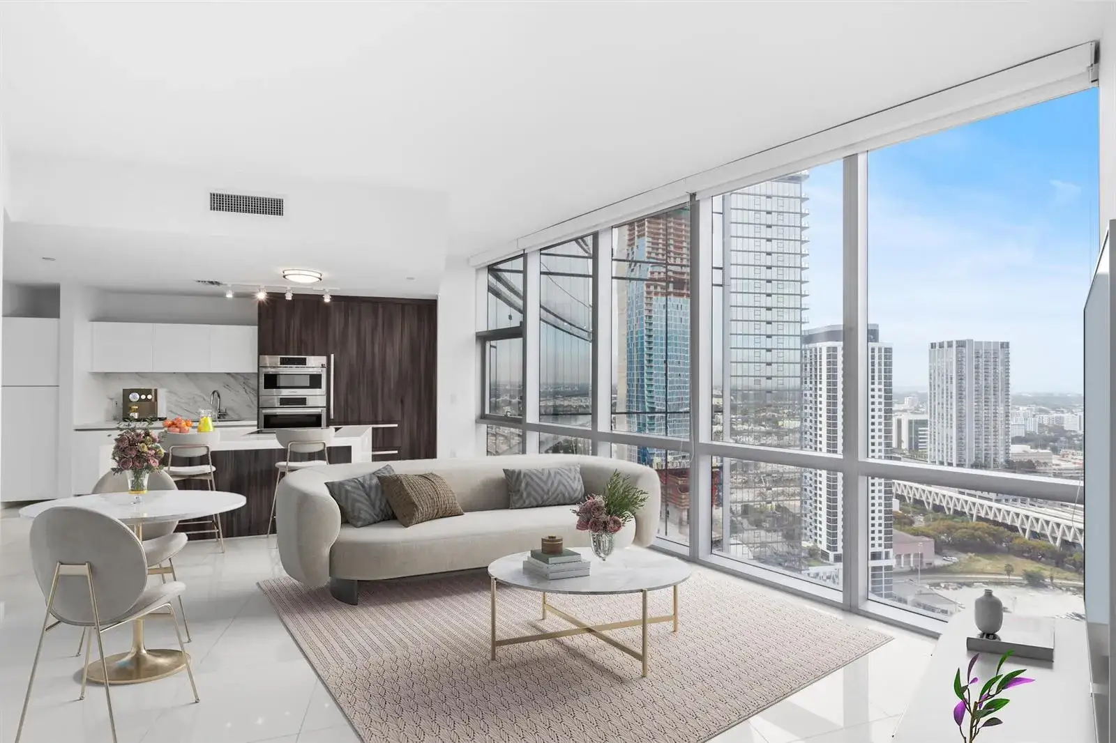1 bedroom 2 bath Residential Lease for rent at 851 NE 1st Avenue # 3202, Miami FL 33130