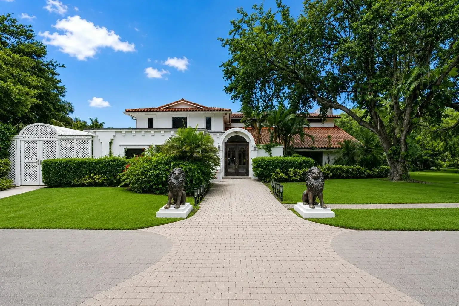 6 bedroom 5 bath Residential for sale at 1030 Arabian Drive, Loxahatchee FL 33470