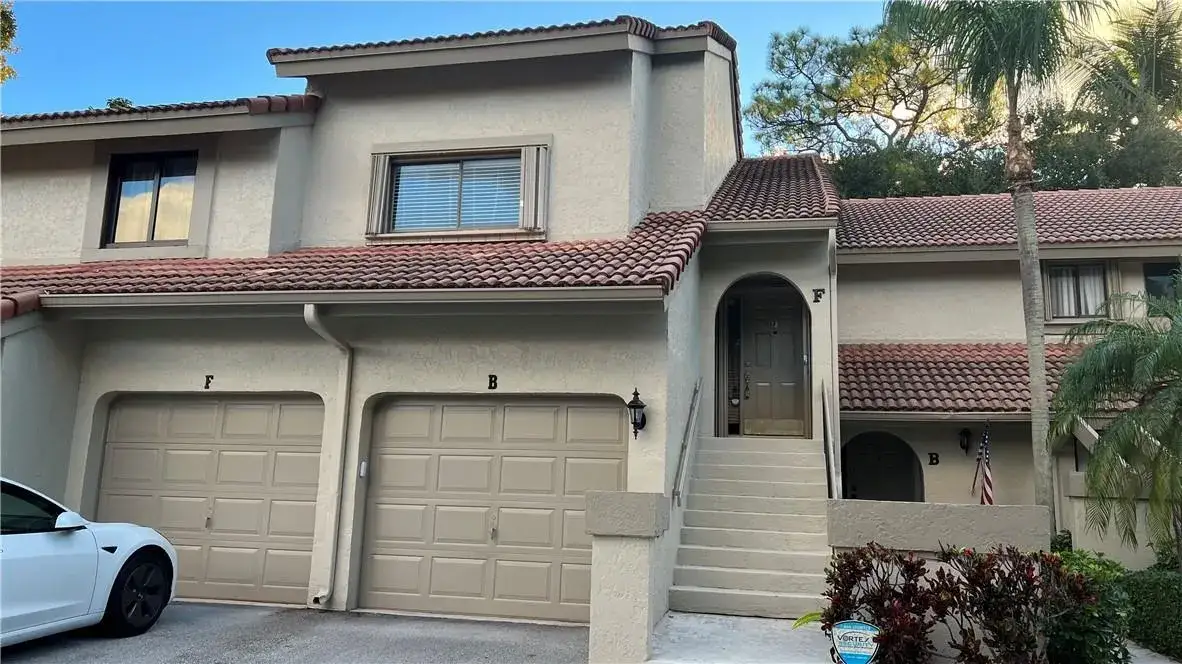 2 bedroom 2 bath Residential Lease for rent at 5580 Coach House Circle # F, Boca Raton FL 33486