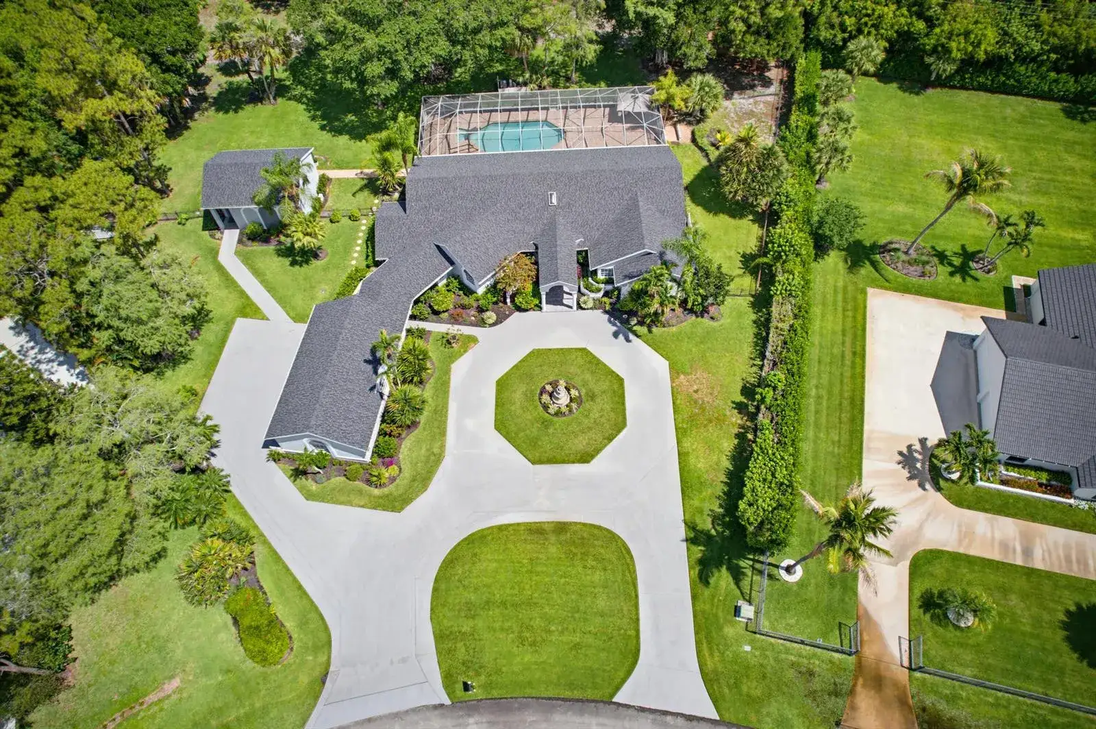6 bedroom 4 bath Residential for sale at 14708 Stirrup Lane, Wellington FL 33414
