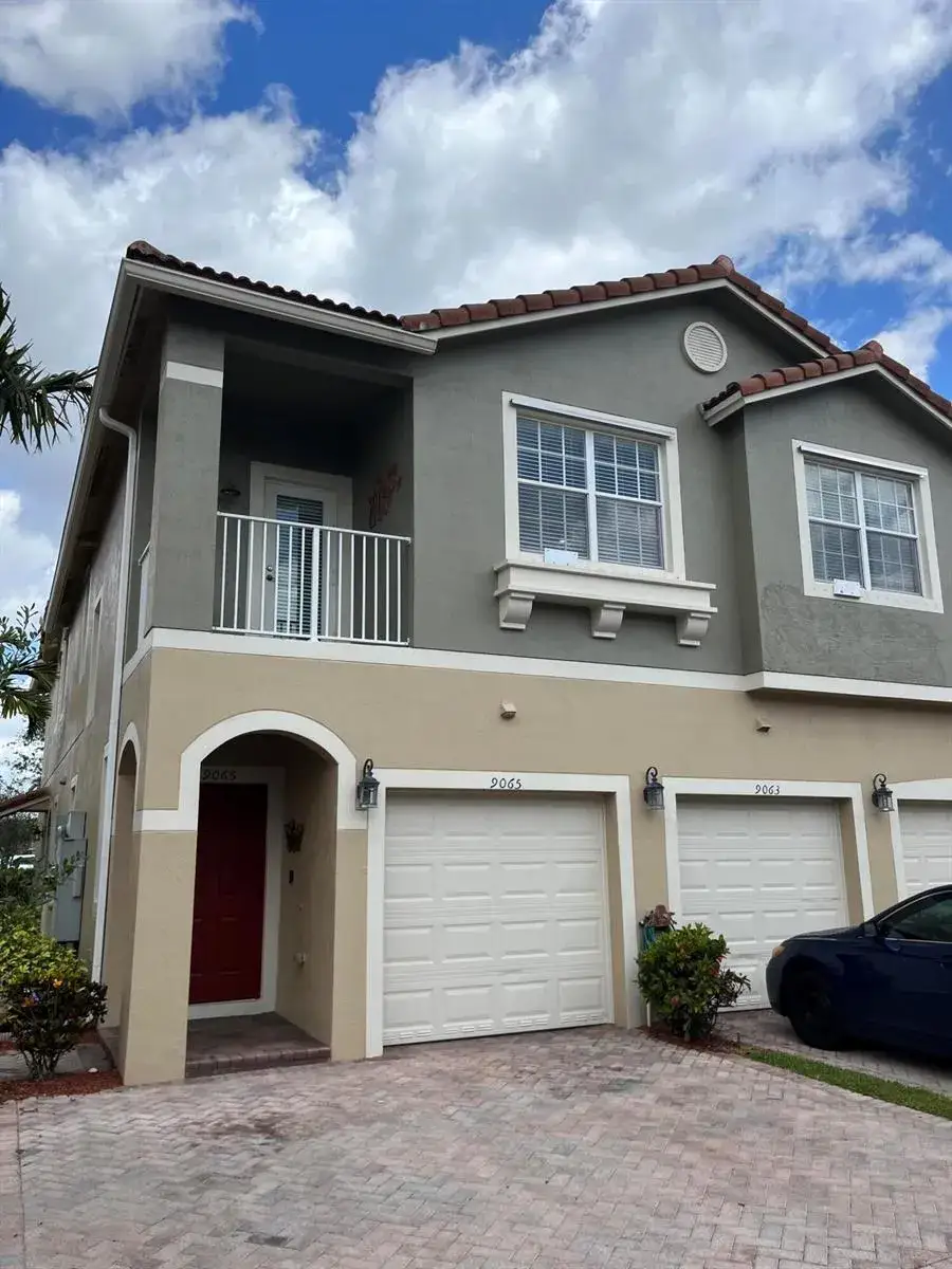 2 bedroom 2 bath Residential Lease for rent at 9065 Preston Place # 16202, Tamarac FL 33321