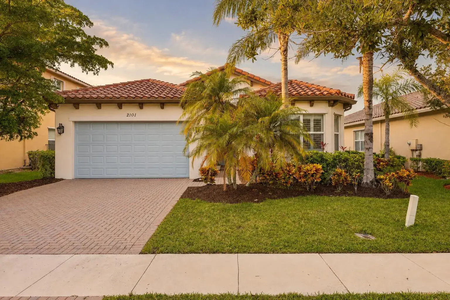 4 bedroom 2 bath Residential for sale at 2101 Belcara Court, Royal Palm Beach FL 33411