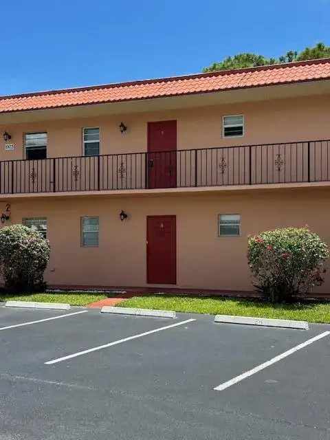 1 bedroom 1 bath Residential for sale at 1903 SW Palm City Road # 2, Stuart FL 34994