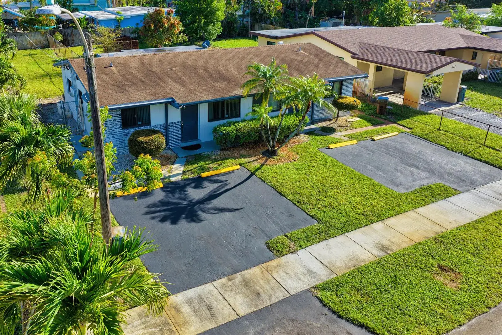 Residential Income for sale at 837 NW 41st Street # b, Oakland Park FL 33309