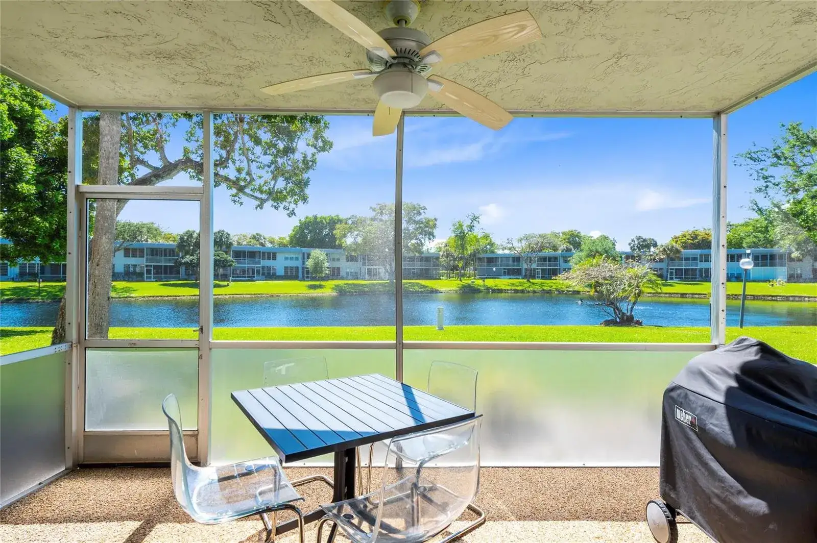 3 bedroom 3 bath Residential for sale at 4240 Oaks Terrace # 105, Pompano Beach FL 33069