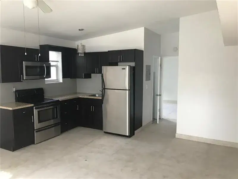 1 bedroom 1 bath Residential Lease for rent at 725 S 20th Avenue # 1, Hollywood FL 33020