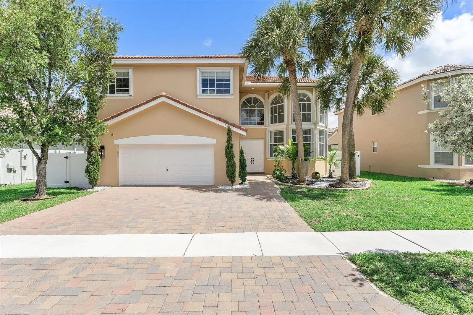 4 bedroom 2 bath Residential for sale at 16223 SW 15th Street, Pembroke Pines FL 33027
