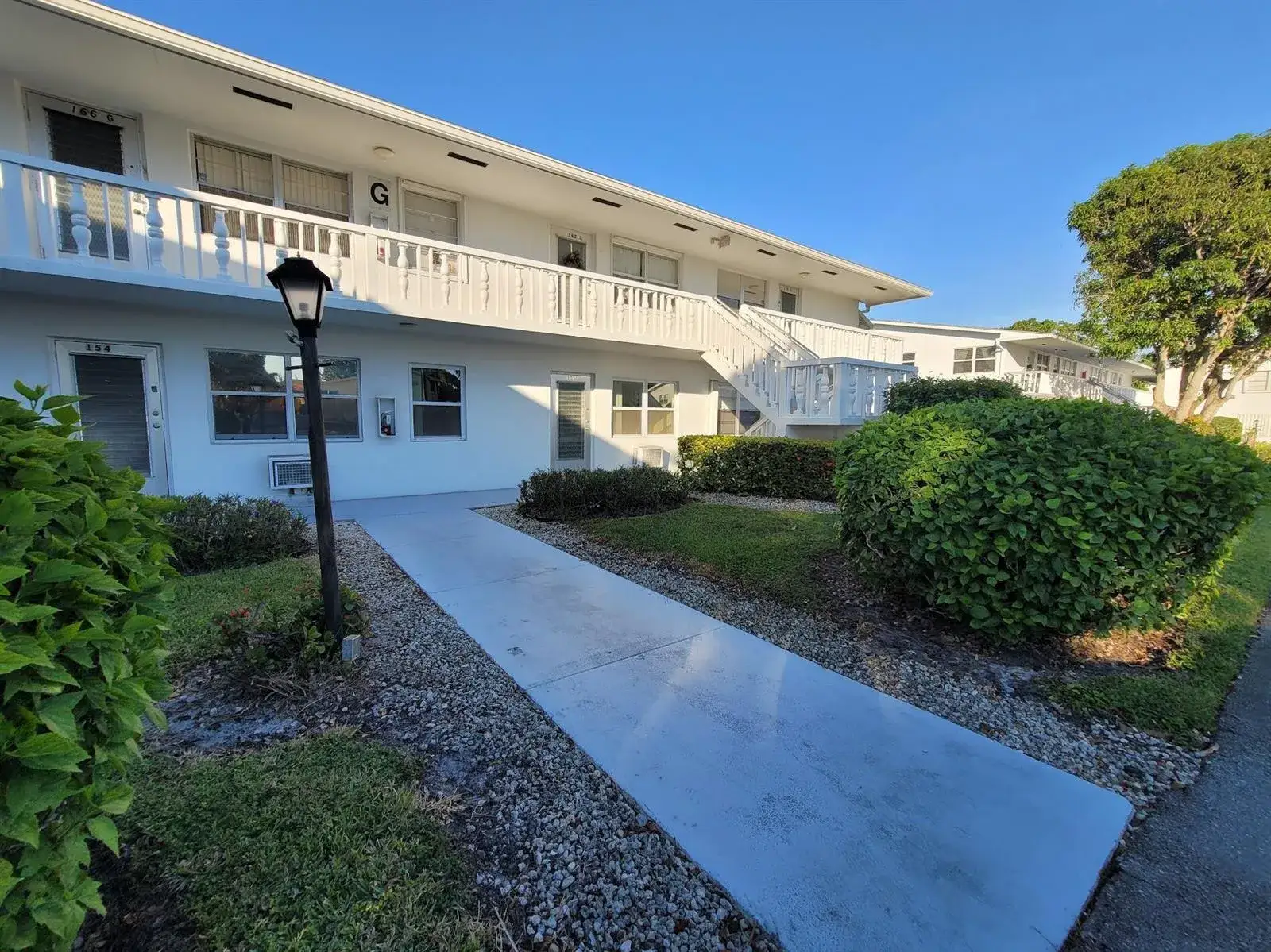 2 bedroom 1 bath Residential Lease for rent at 155 Coventry, West Palm Beach FL 33417