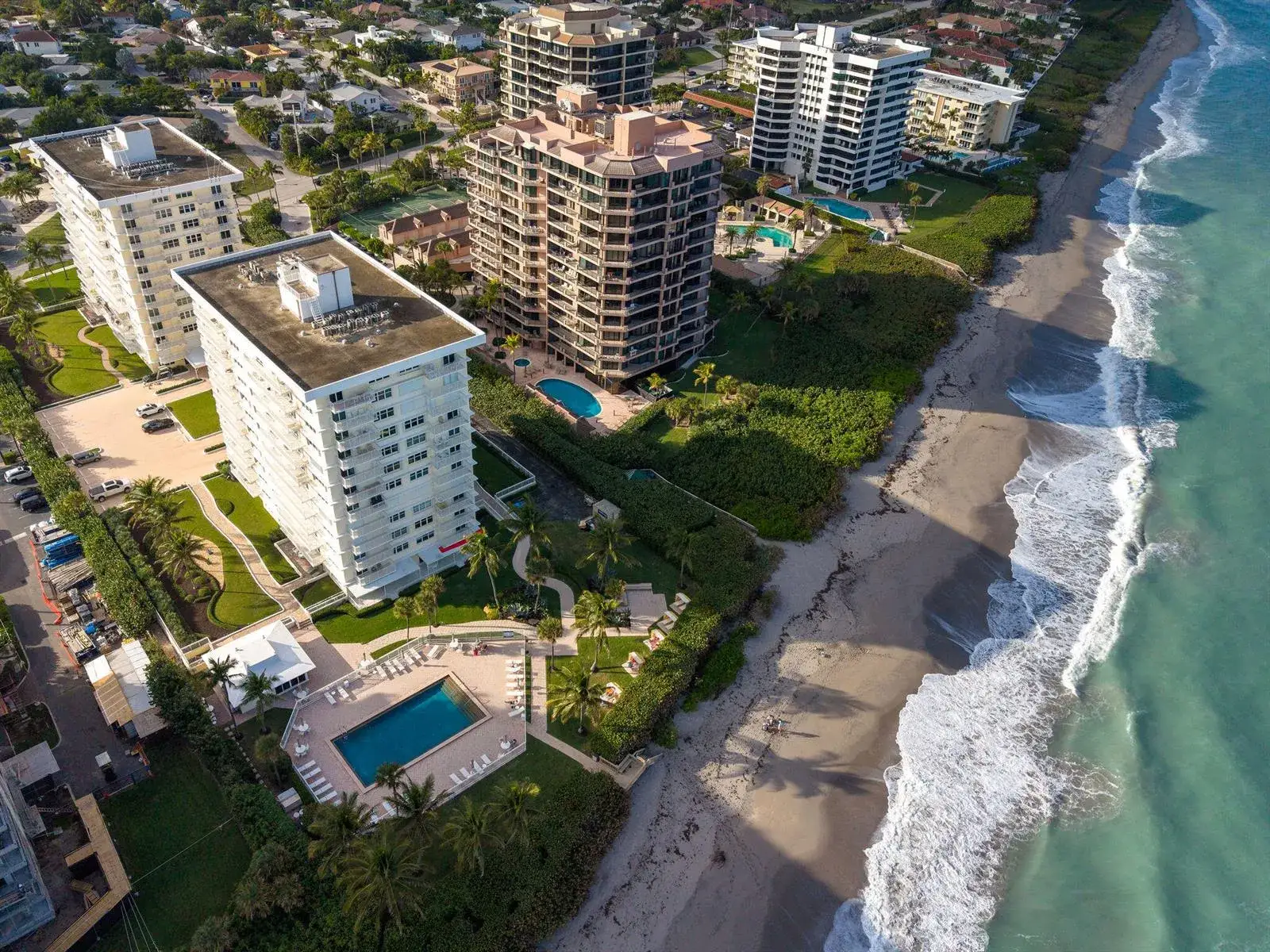 3 bedroom 2 bath Residential Lease for rent at 500 Ocean Drive # 2d, Juno Beach FL 33408