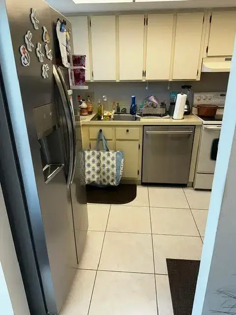 2 bedroom 2 bath Residential for sale at 3186 Via Poinciana # 306, FL 33467
