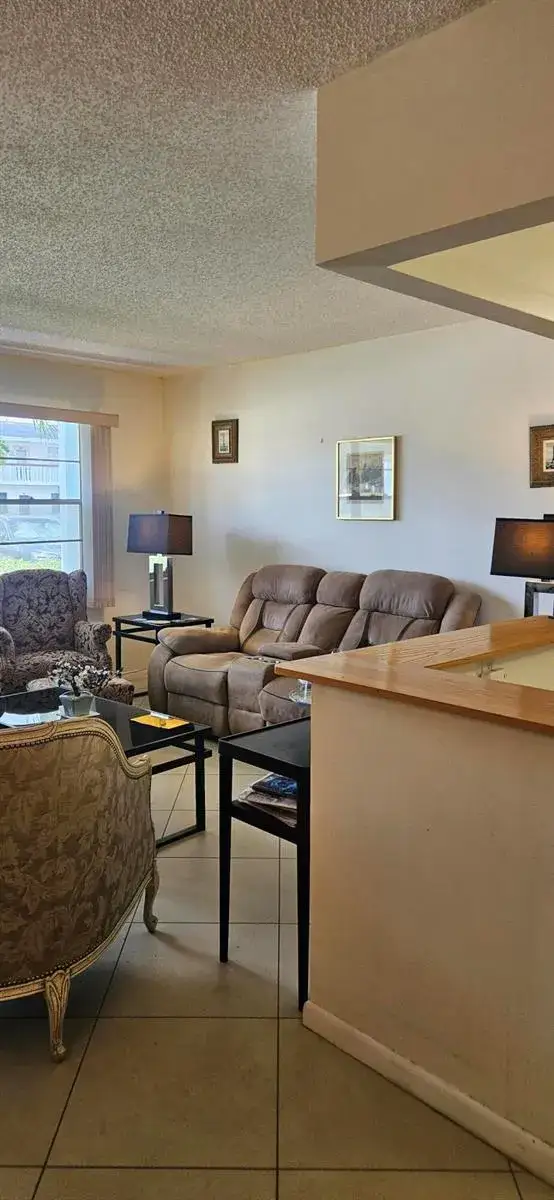 1 bedroom 1 bath Residential Lease for rent at 27 Newport B, Deerfield Beach FL 33442