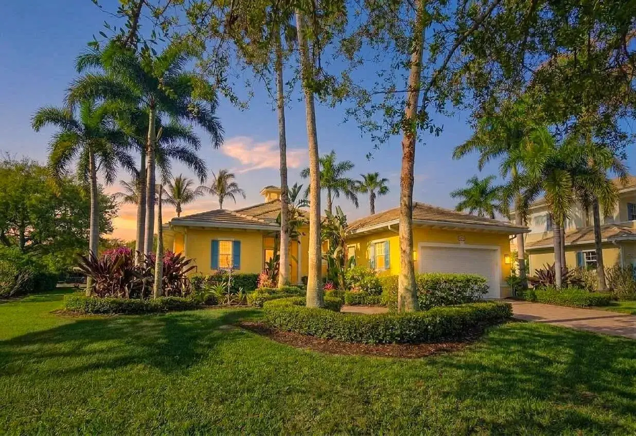 3 bedroom 3 bath Residential for sale at 2815 Saint Barts Square, Vero Beach FL 32967