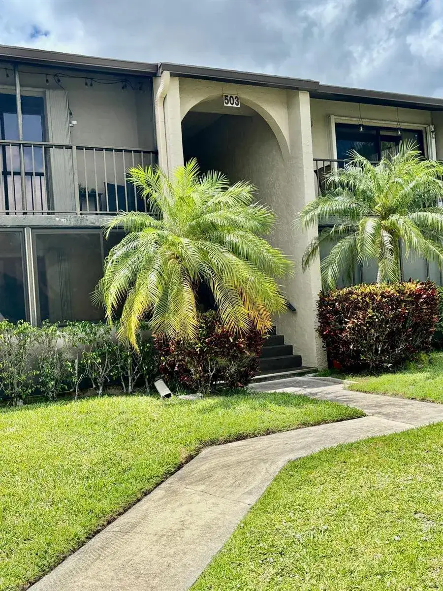 2 bedroom 2 bath Residential for sale at 503 Shady Pine Way # A1, FL 33415
