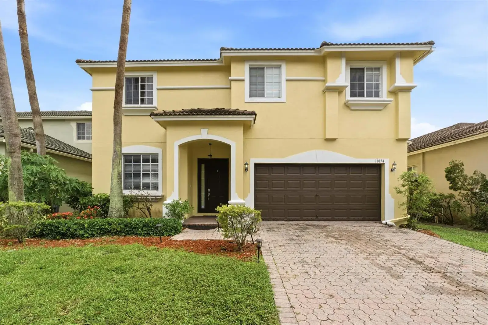 5 bedroom 3 bath Residential for sale at 10134 Boca Vista Drive, Boca Raton FL 33498