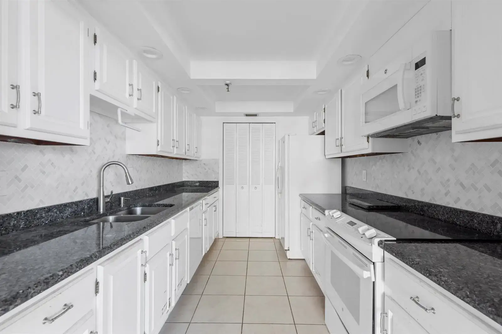 1 bedroom 1 bath Residential for sale at 859 Jeffery Street # 312, Boca Raton FL 33487