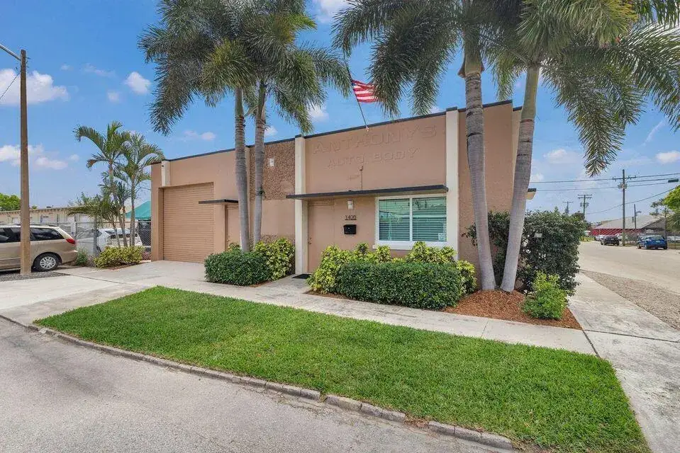 Commercial Sale for sale at 1420 Forsythe Road, West Palm Beach FL 33405