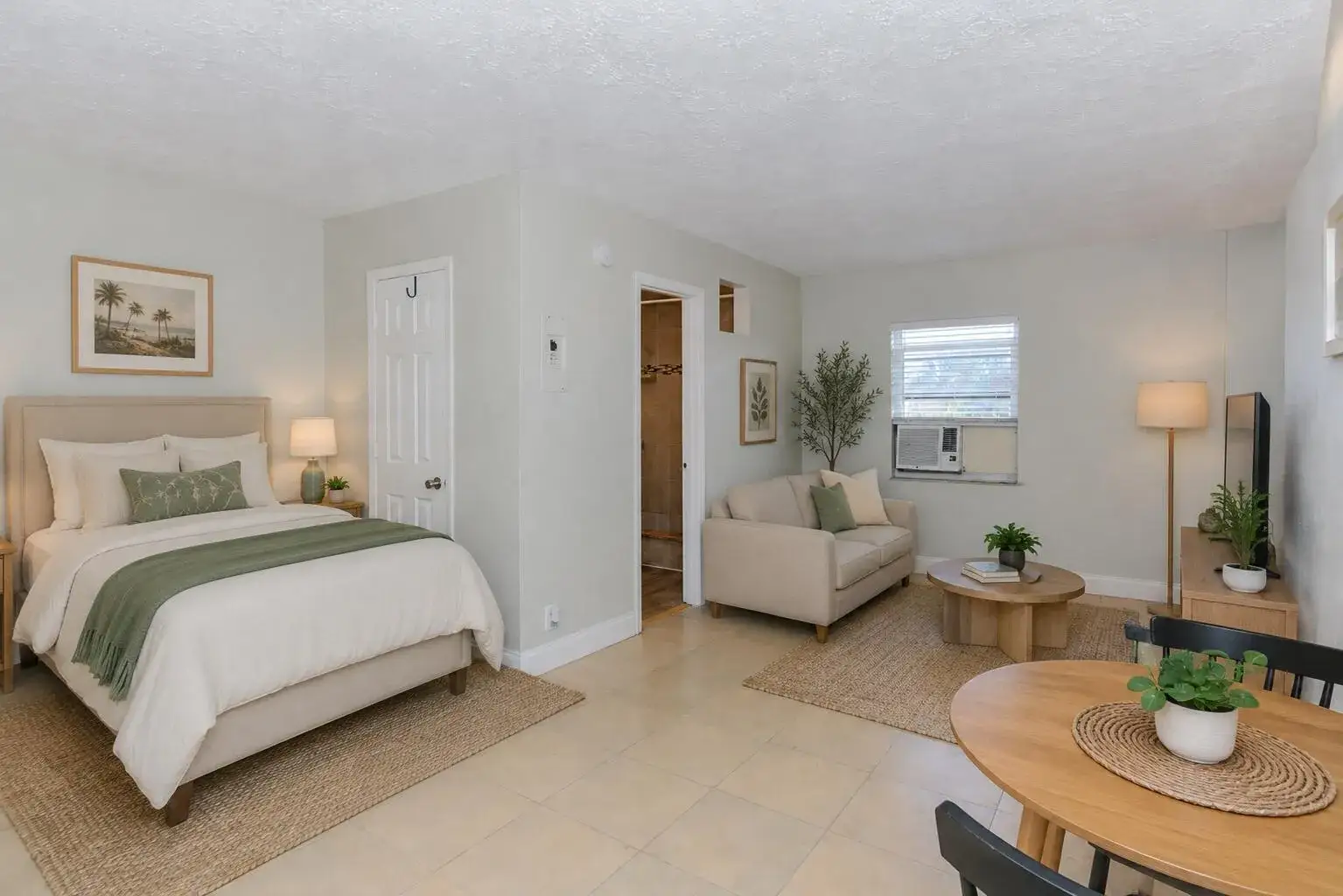 1 bath Residential Lease for rent at 605 N Federal Highway # 8, FL 33460