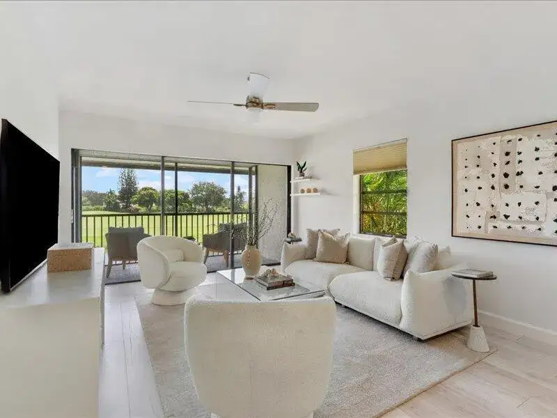 1 bedroom 1 bath Residential for sale at 551 Greensward Lane # d, Delray Beach FL 33445