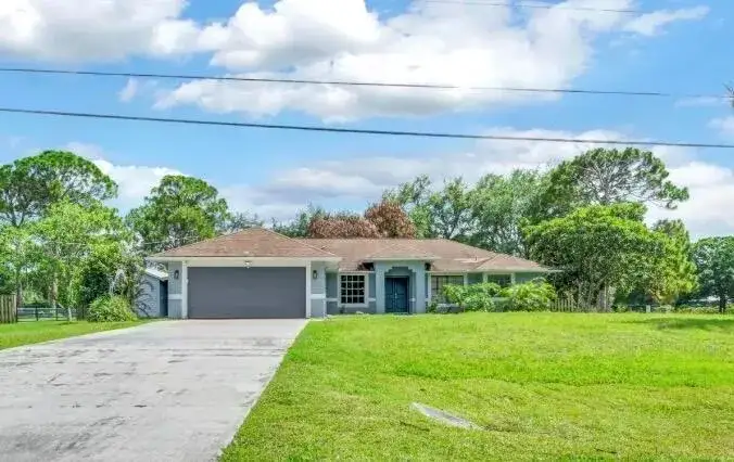 3 bedroom 2 bath Residential for sale at 601 Howard Street, Fort Pierce FL 34982