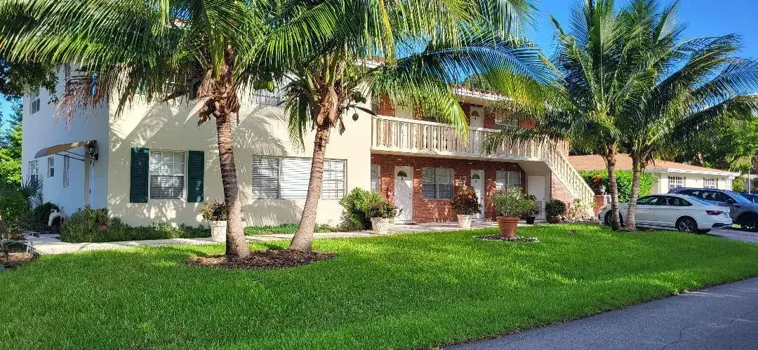 2 bedroom 1 bath Residential Lease for rent at 5240 NE 14th Way, Fort Lauderdale FL 33334