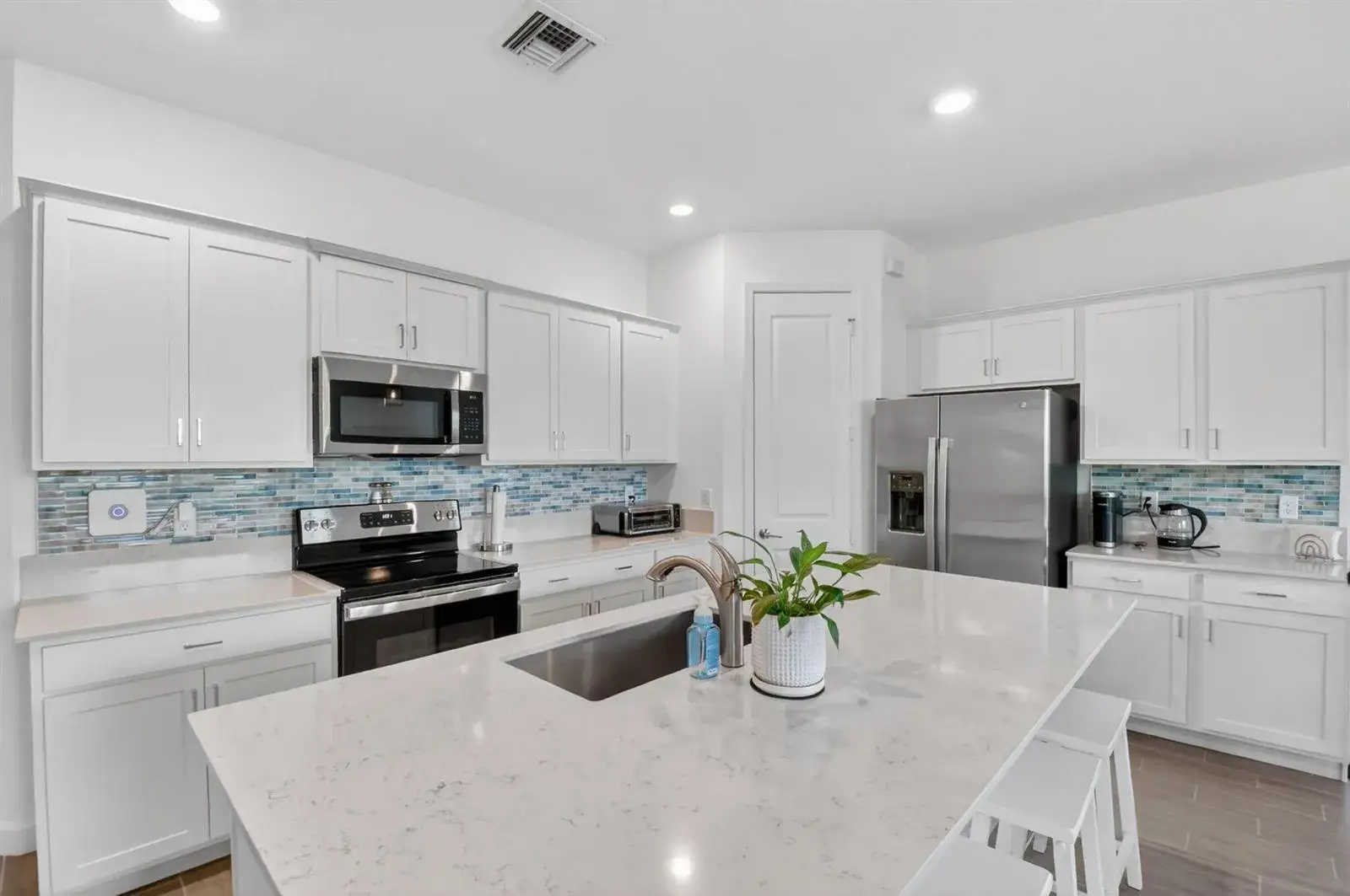 3 bedroom 2 bath Residential for sale at 6026 Henderson Way, West Palm Beach FL 33415