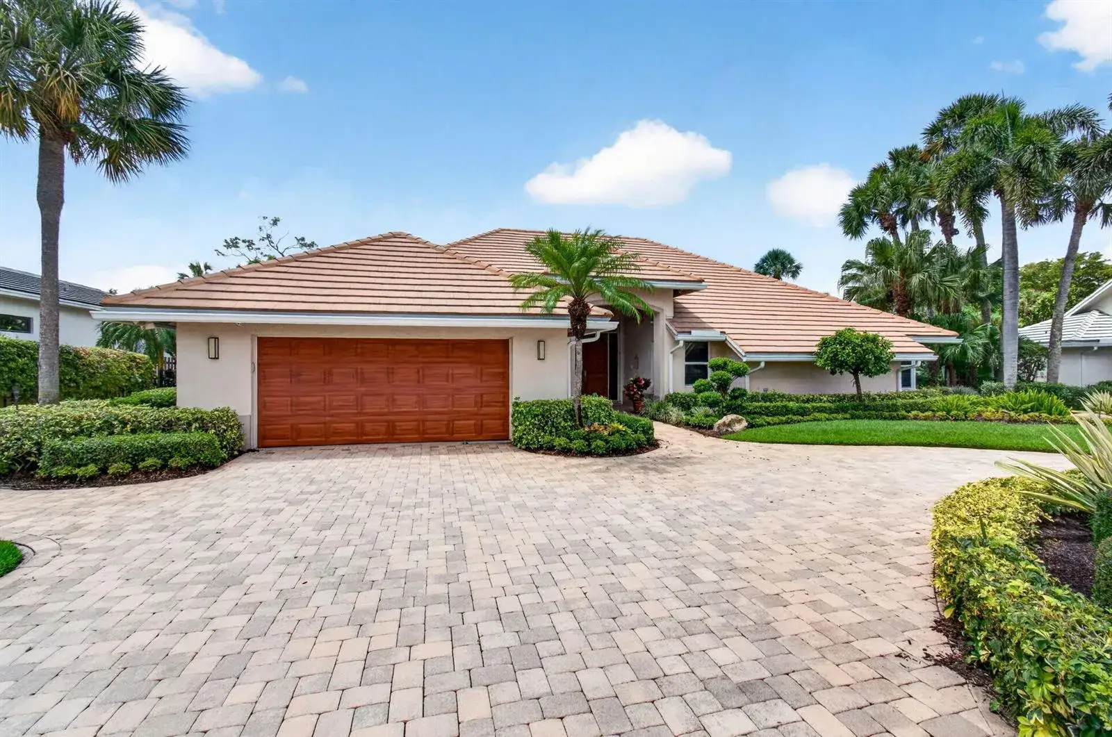 3 bedroom 4 bath Residential for sale at 4960 Cherry Laurel Lane, Delray Beach FL 33445