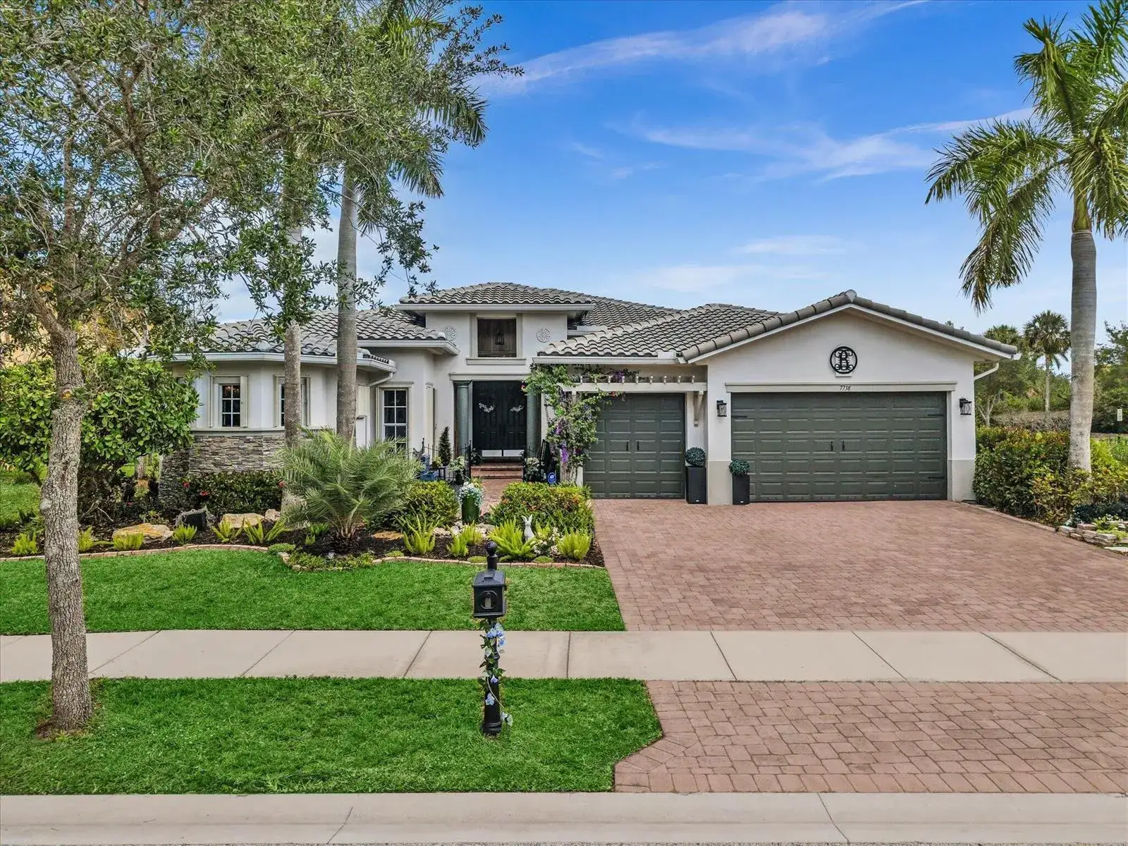 5 bedroom 3 bath Residential for sale at 7738 NW 112th Way, Parkland FL 33076