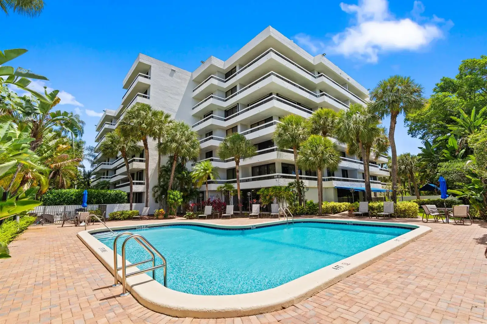2 bedroom 2 bath Residential for sale at 23200 Camino Del Mar # 603, Boca Raton FL 33433
