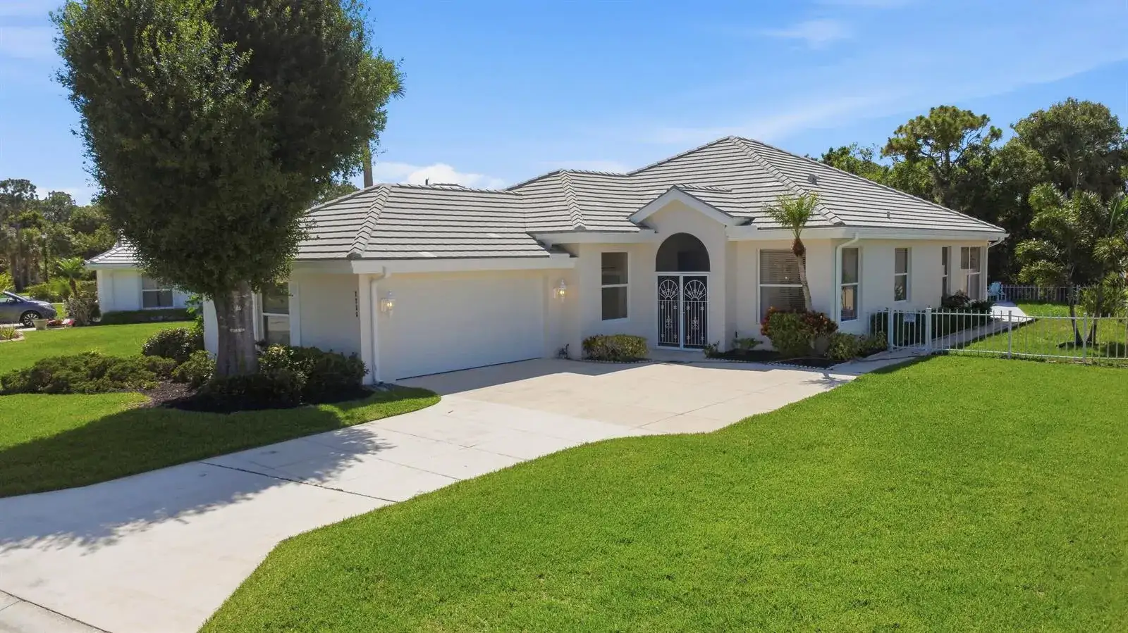 3 bedroom 2 bath Residential for sale at 7756 SE Bay Cedar Circle, Hobe Sound FL 33455