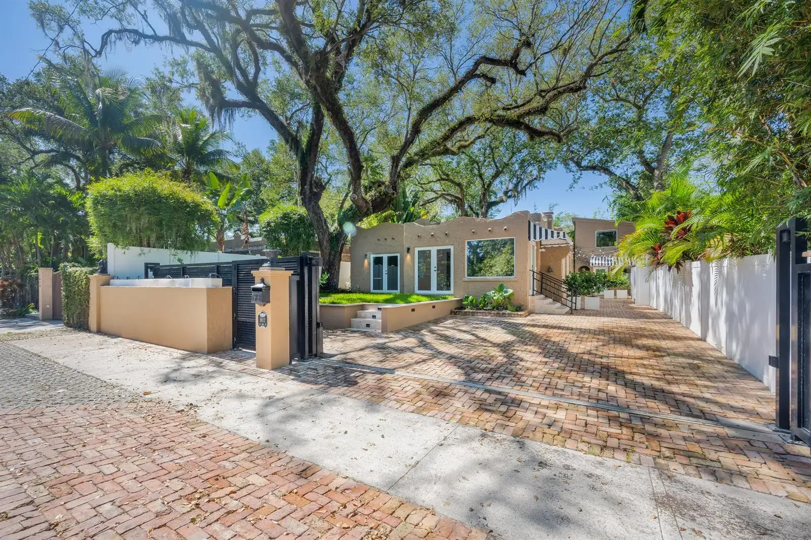 4 bedroom 3 bath Residential Lease for rent at 1612 SE 2nd Street, Fort Lauderdale FL 33301