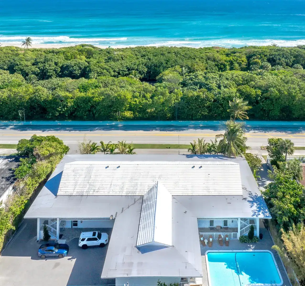 1 bedroom 1 bath Residential Lease for rent at 501 N Ocean Boulevard, Boca Raton FL 33432