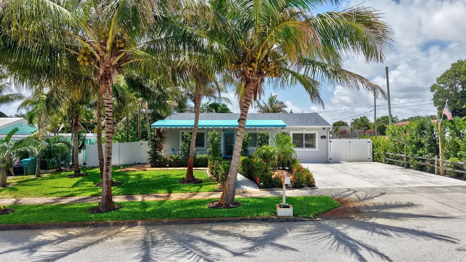 3 bedroom 2 bath Residential for sale at 468 W Ocean Avenue, Boynton Beach FL 33435