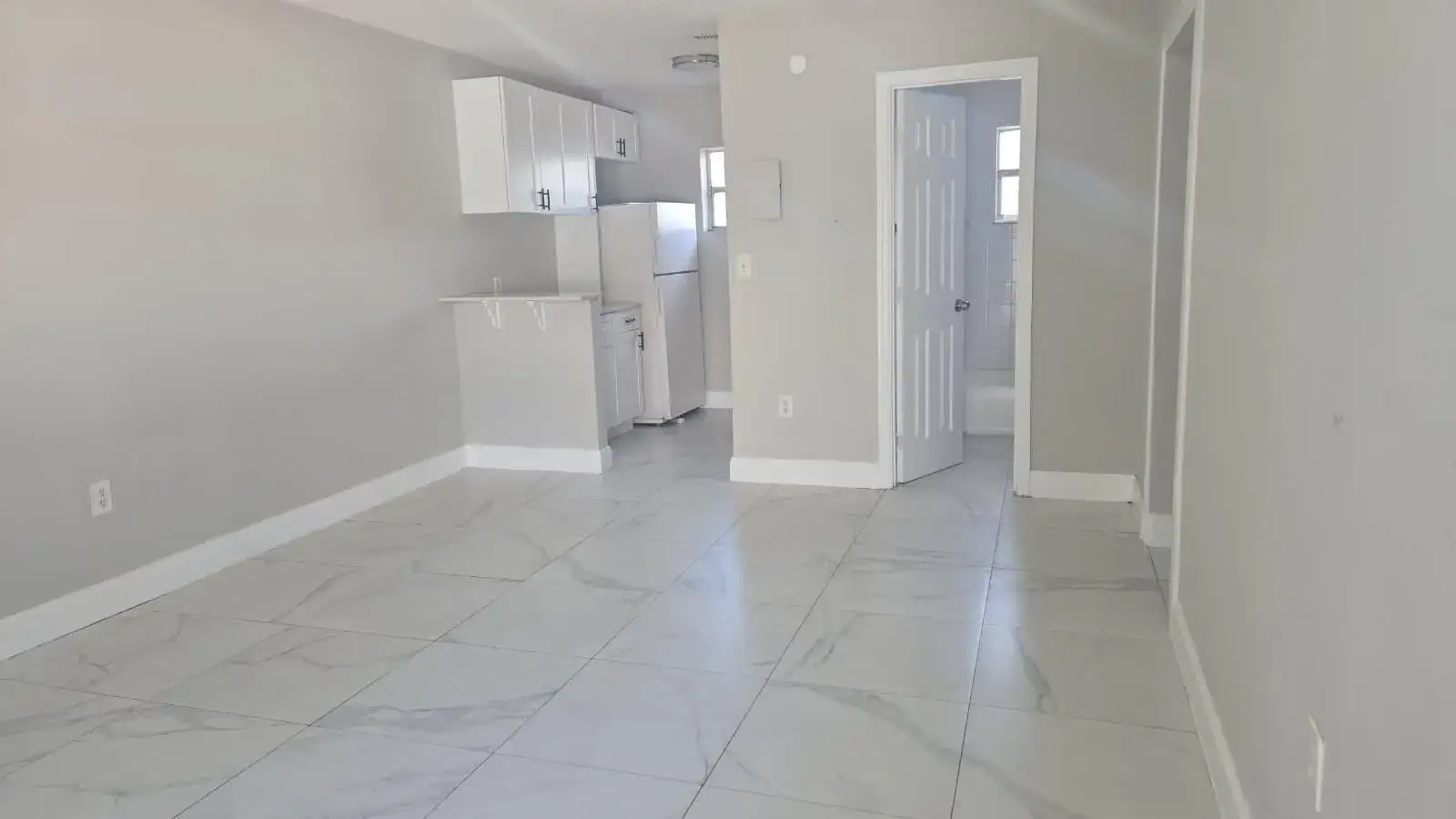 2 bedroom 1 bath Residential Lease for rent at 616 NW 5th Avenue # 2, Pompano Beach FL 33060