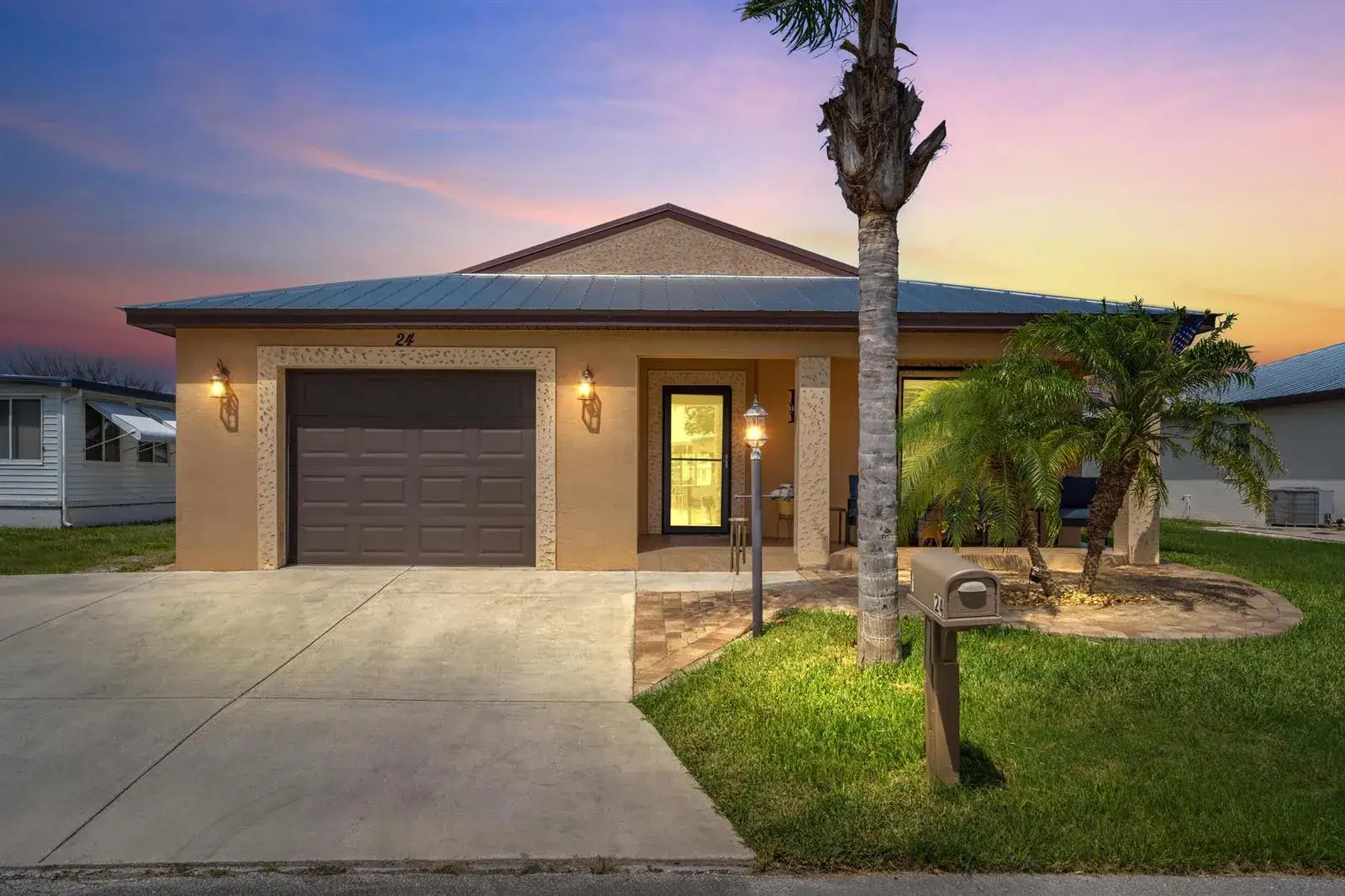 2 bedroom 2 bath Residential for sale at 24 Alta Loma, Port St. Lucie FL 34952