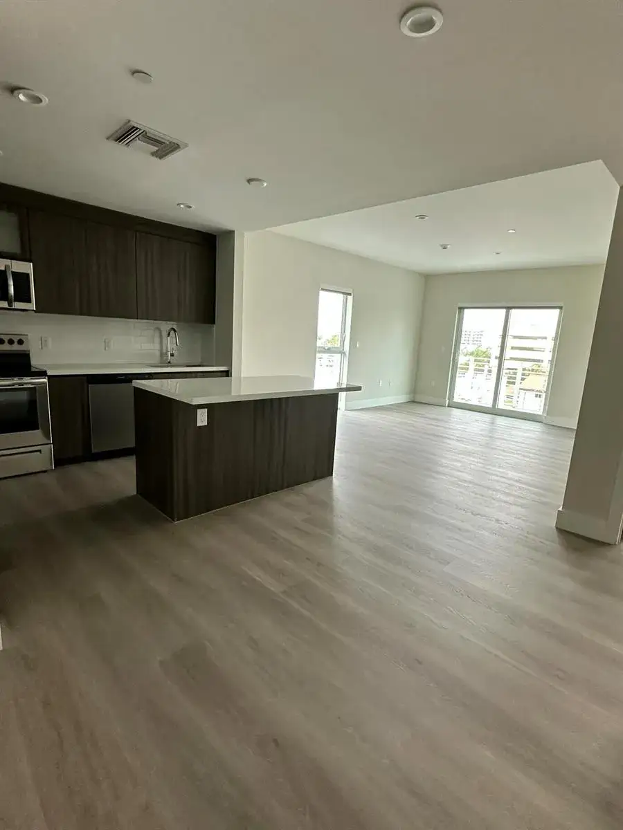 2 bedroom 2 bath Residential for sale at 1938 Jackson Street, Hollywood FL 33020