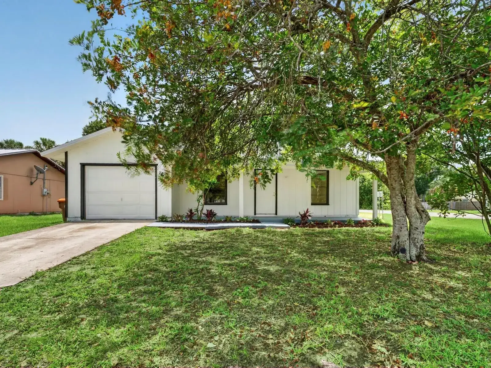 2575 1st Place, Vero Beach FL 32962