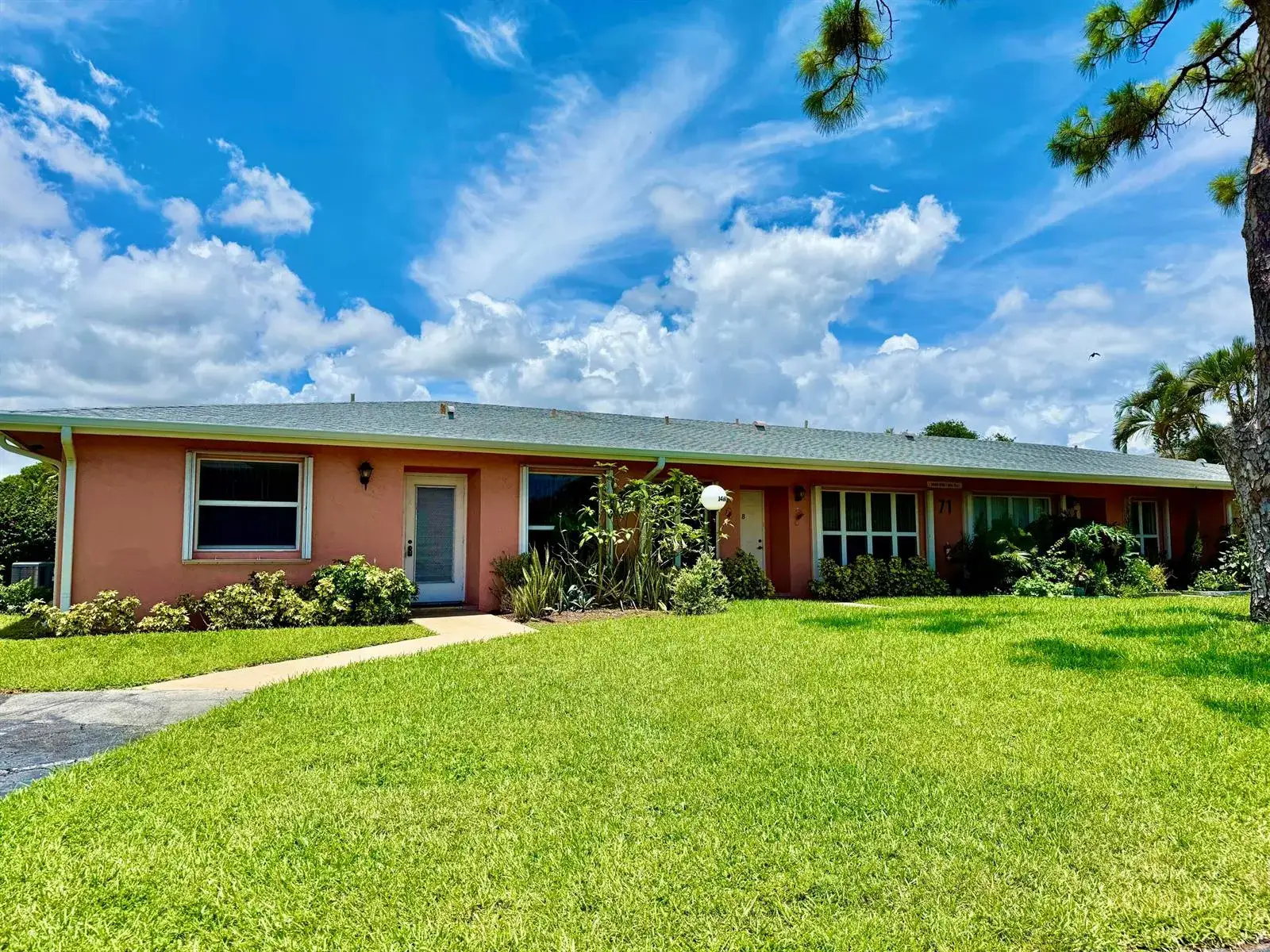 2 bedroom 2 bath Residential for sale at 1460 NW 19th Terrace # a, Delray Beach FL 33445