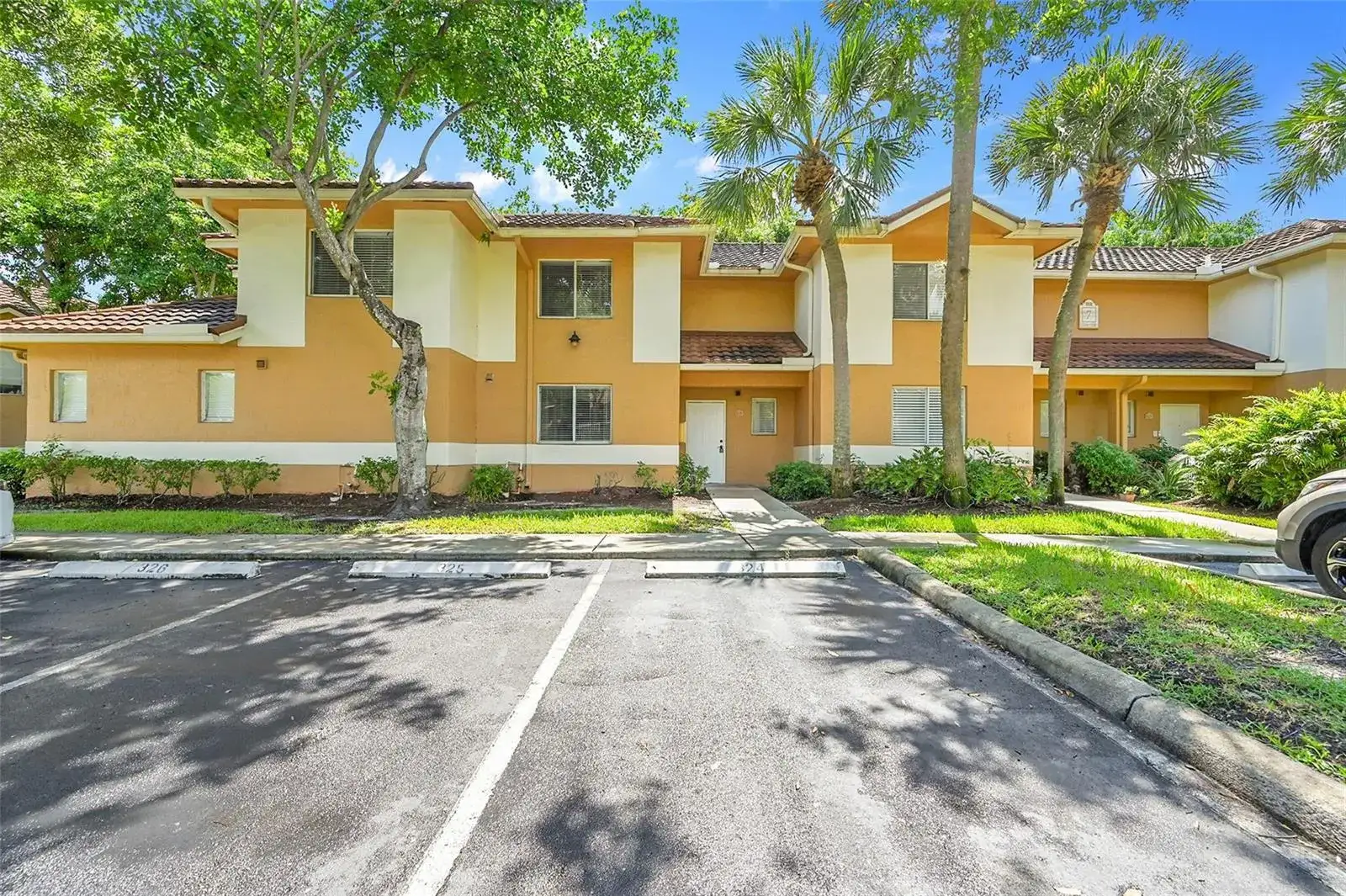 3 bedroom 2 bath Residential for sale at 796 NW 91st Terrace, Plantation FL 33324