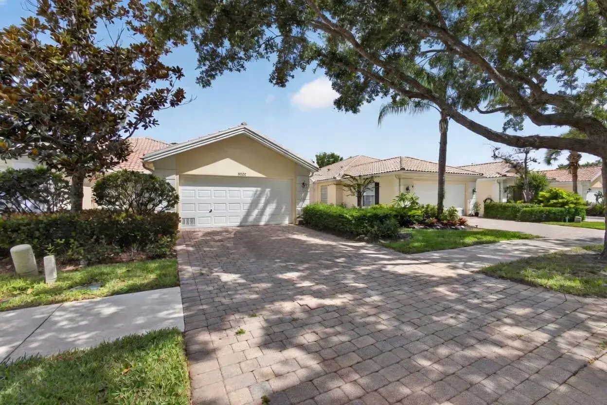 8522 SE Retreat Drive, Hobe Sound FL 33455