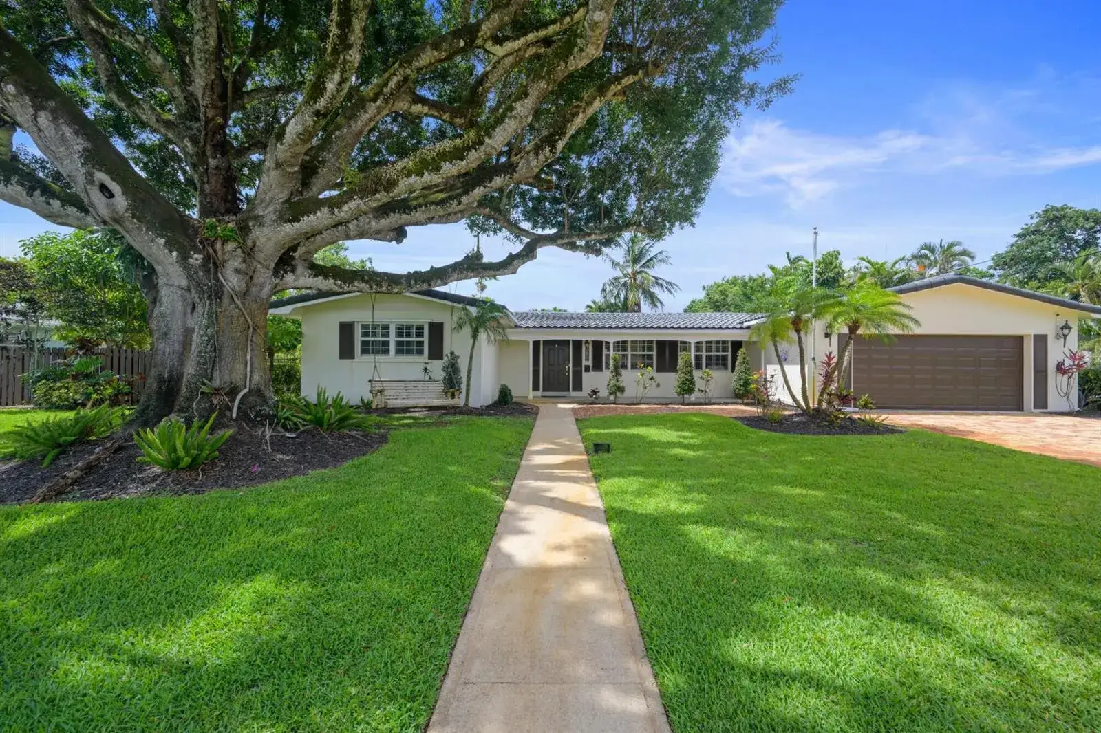 4 bedroom 3 bath Residential for sale at 6850 NW 7th Street, Plantation FL 33317